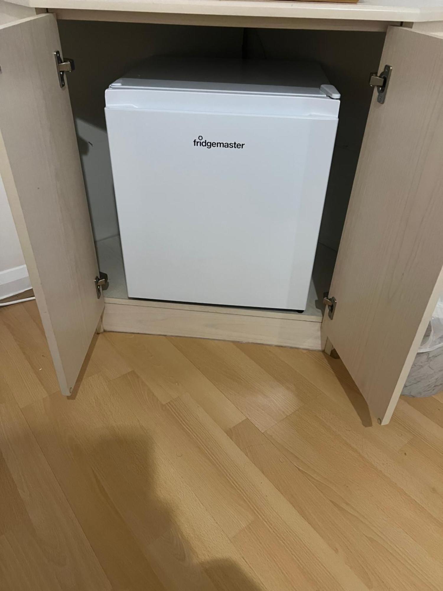 Double Room At The Bungalow With Shared Shower Room 케터링 외부 사진